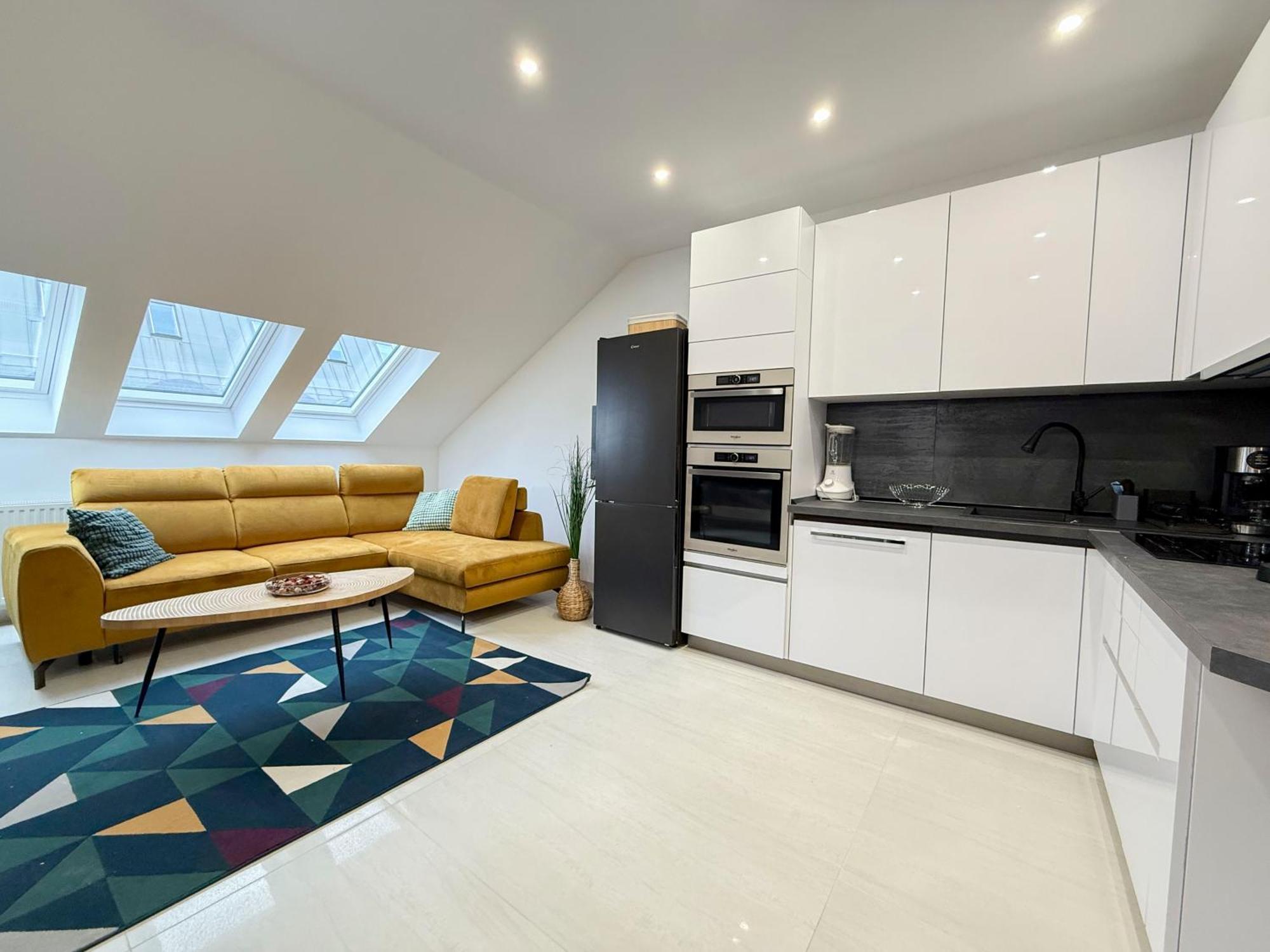 N33 Spacious Luxury 3br Apartment *