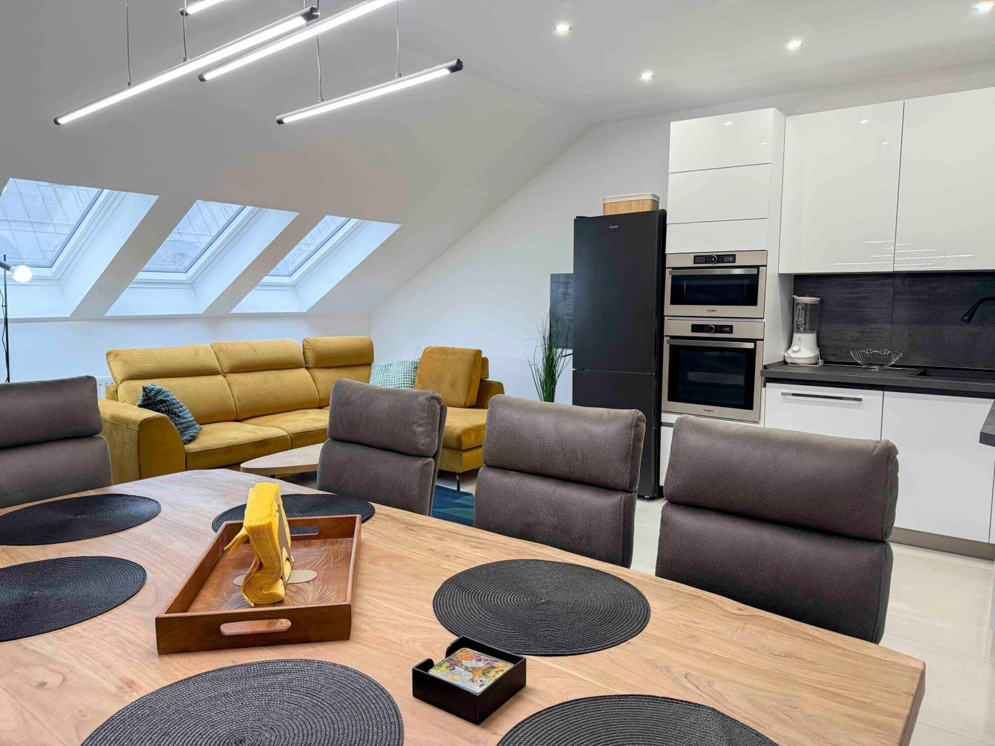 Apartment N33 Spacious Luxury 3br