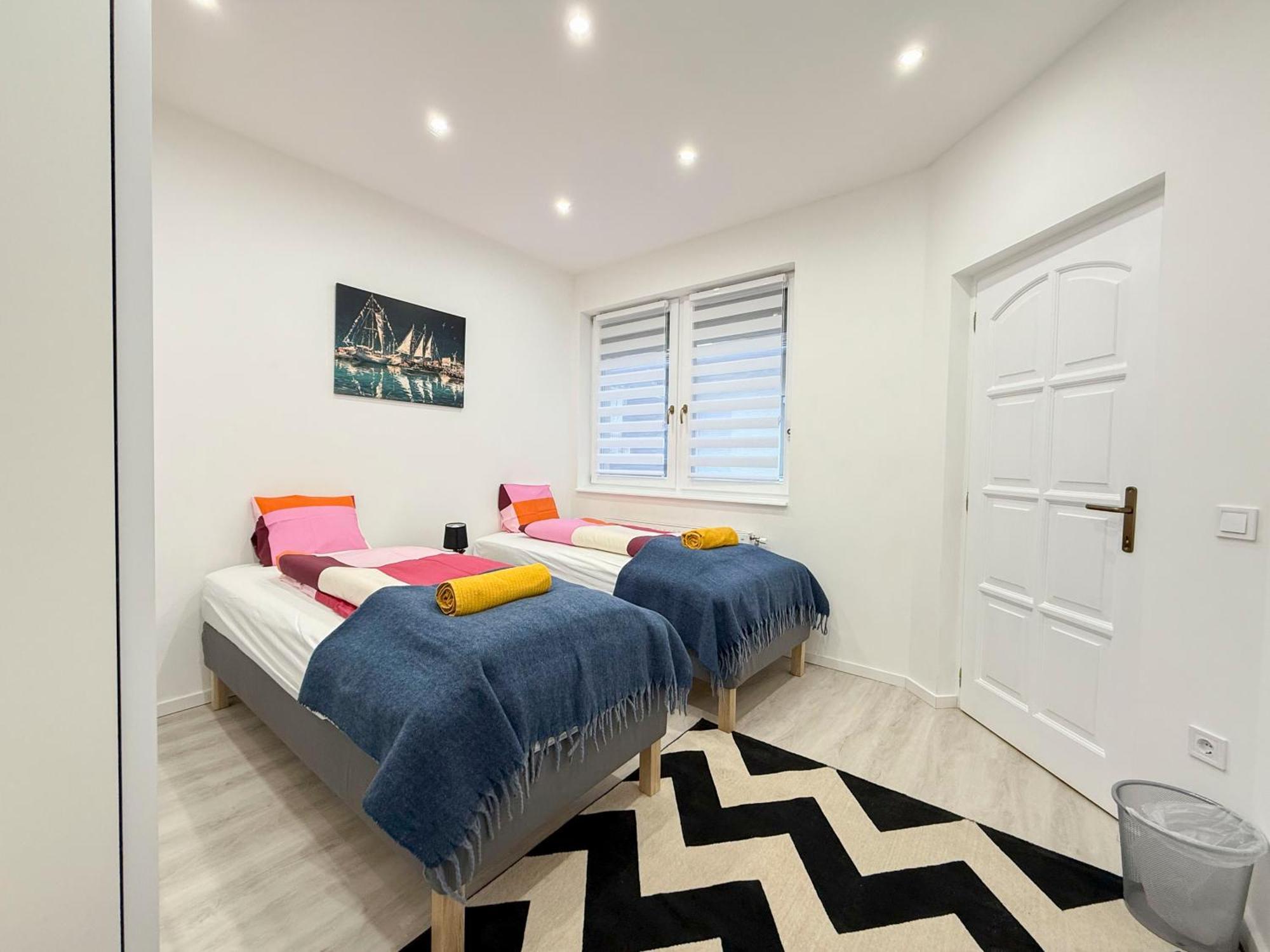 Apartment N33 Spacious Luxury 3br *