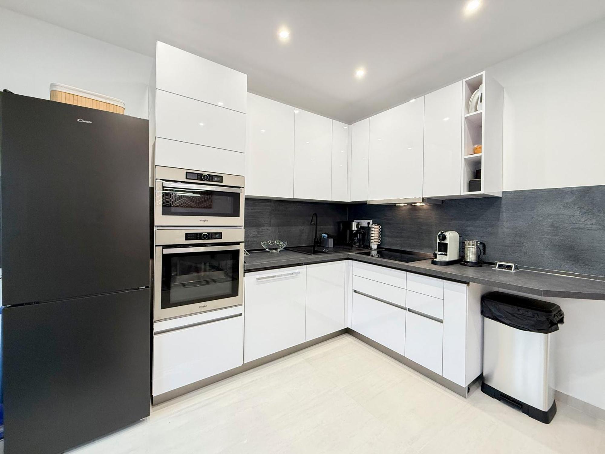 N33 Spacious Luxury 3br Apartment Budapest